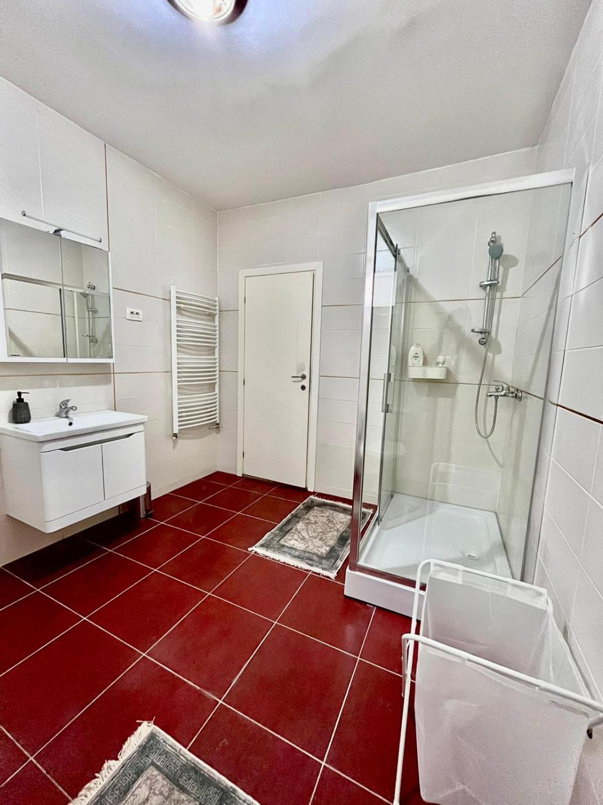 Apartment Sunny Budva